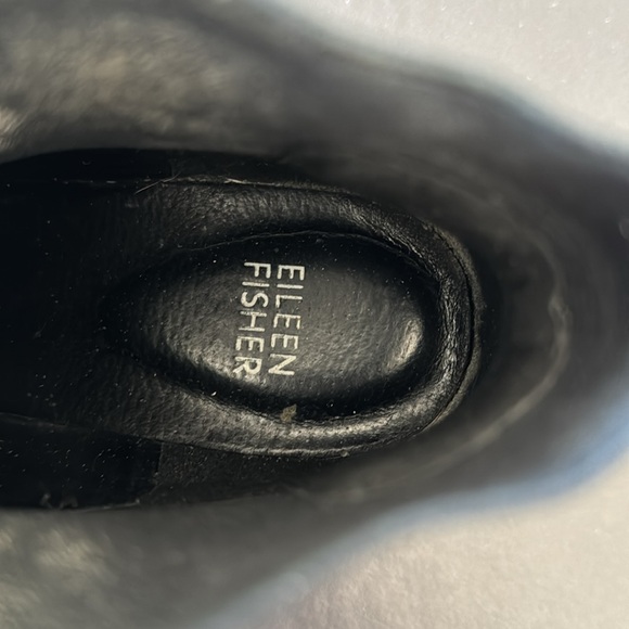 Eileen Fisher Sz 7 Chelsea Wedge Patent Leather Booties - Picture 9 of 11